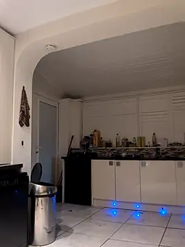 Snapshot of Nick-Ox chatting on March 20, 2025, 11:02 pm Nick-Ox online show from March 20, 2025, 11:02 pm