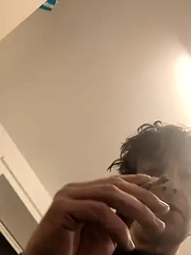 Snapshot of Nick-Ox chatting on March 20, 2025, 1:57 am Nick-Ox online show from March 20, 2025, 1:57 am