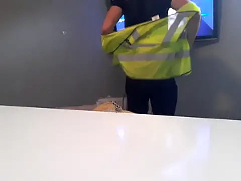 Snapshot of Nick-Ox chatting on October 17, 2025, 10:50 am Nick-Ox online show from October 17, 2025, 10:50 am