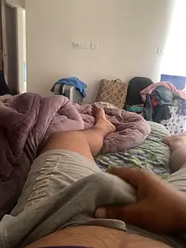 atty131208 online show from October 27, 2025, 4:35 am