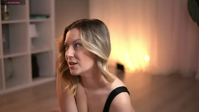 AnnastasiaMills online show from February 9, 2026, 10:19 pm