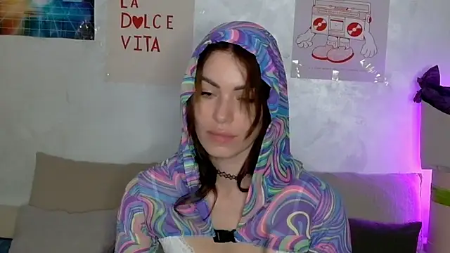 Snapshot of SweetDarling7 chatting on May 18, 2026, 3:39 pm SweetDarling7 online show from May 18, 2026, 3:39 pm