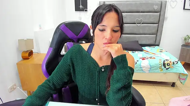 Snapshot of Tania_Duque chatting on May 26, 2026, 2:48 pm Tania Duque online show from May 26, 2026, 2:48 pm