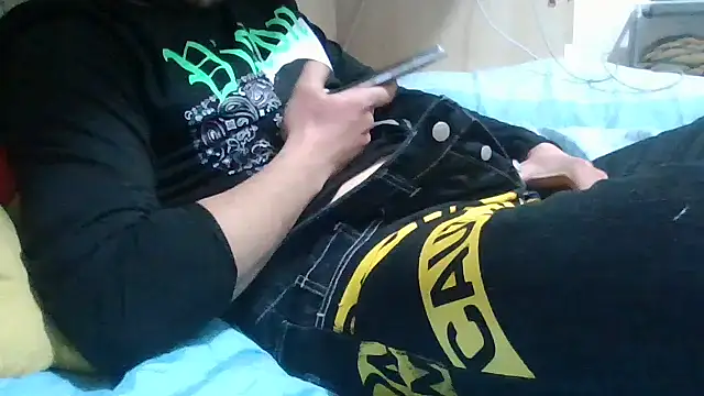 Francescodicristina44 online show from April 5, 2026, 4:57 pm