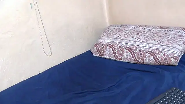 Snapshot of EbonyAlphaBitch chatting on November 28, 2025, 10:43 pm EbonyAlphaBitch online show from November 28, 2025, 10:43 pm