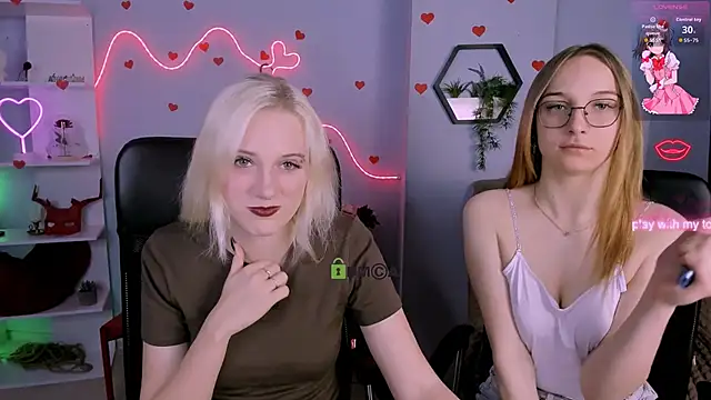 madam uliis online show from April 28, 2026, 1:04 pm