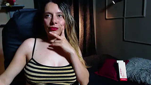 Milf BustyBabe online show from March 19, 2025, 2:35 pm