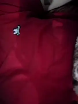 VictoriaLuxe online show from November 5, 2025, 8:45 pm