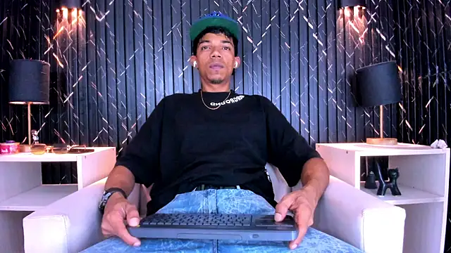 Snapshot of Gregory_Sforza chatting on December 22, 2025, 6:19 pm Gregory Sforza online show from December 22, 2025, 6:19 pm