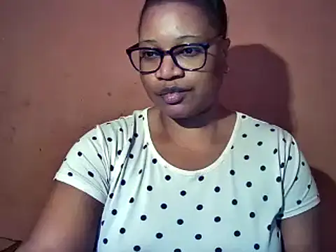 sexyamanda  online show from October 5, 2025, 7:59 pm