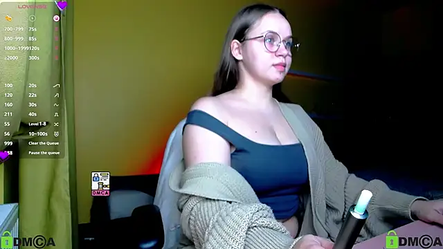 Snapshot of Lilysweet13 chatting on October 26, 2025, 1:33 pm Lilysweet13 online show from October 26, 2025, 1:33 pm