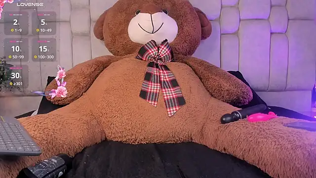 Daia Ortiz online show from October 6, 2025, 7:58 pm