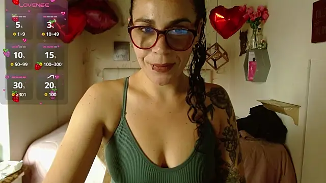 mia velvet1 online show from April 6, 2026, 3:35 pm