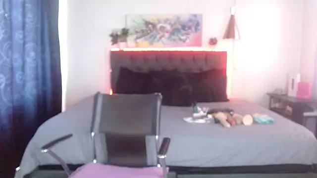 mia velvet1 online show from October 11, 2025, 6:31 pm