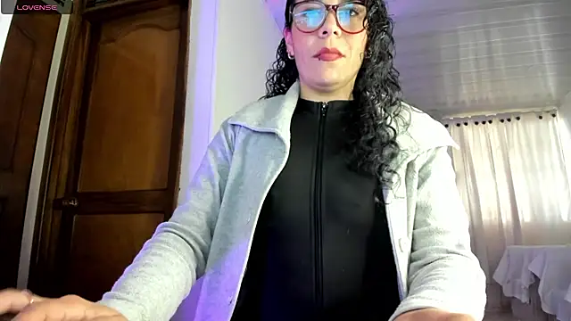 Snapshot of mia_velvet1 chatting on April 20, 2026, 12:30 pm mia velvet1 online show from April 20, 2026, 12:30 pm