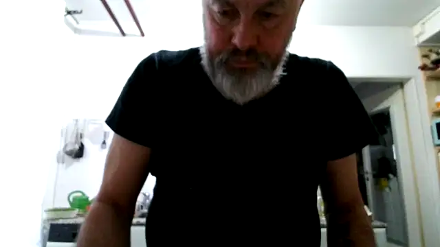 Snapshot of Berg_Boy chatting on February 24, 2026, 6:58 am Berg Boy online show from February 24, 2026, 6:58 am