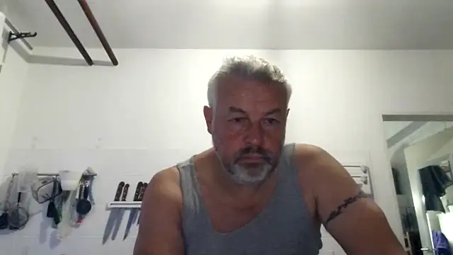 Snapshot of Berg_Boy chatting on September 26, 2025, 5:14 am Berg Boy online show from September 26, 2025, 5:14 am