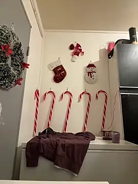 Snapshot of Hugo34bg chatting on December 4, 2025, 1:59 am Hugo34bg online show from December 4, 2025, 1:59 am