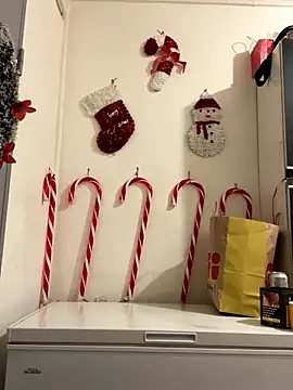 Snapshot of Hugo34bg chatting on November 24, 2025, 2:44 am Hugo34bg online show from November 24, 2025, 2:44 am