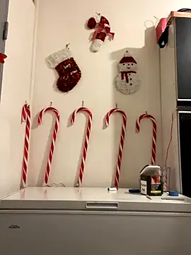 Snapshot of Hugo34bg chatting on November 15, 2025, 2:04 am Hugo34bg online show from November 15, 2025, 2:04 am