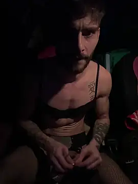 Snapshot of Hugo34bg chatting on February 13, 2026, 5:46 pm Hugo34bg online show from February 13, 2026, 5:46 pm