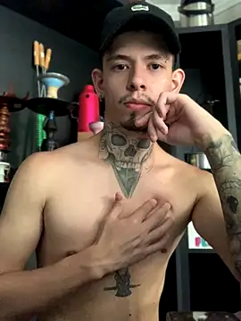 Snapshot of craxybaby chatting on October 16, 2025, 12:02 pm craxybaby online show from October 16, 2025, 12:02 pm