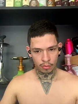 Snapshot of craxybaby chatting on September 18, 2025, 2:42 pm craxybaby online show from September 18, 2025, 2:42 pm