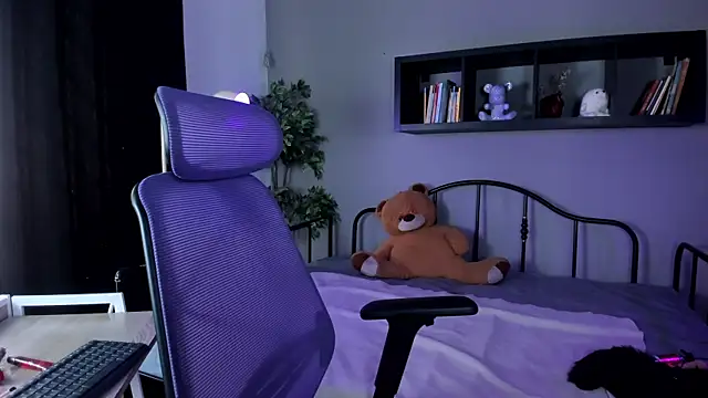 Snapshot of Miyuki_wolf chatting on January 8, 2026, 8:59 pm Miyuki wolf online show from January 8, 2026, 8:59 pm