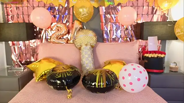 Snapshot of Alexa_Madisson chatting on November 21, 2025, 8:52 pm Alexa Madisson online show from November 21, 2025, 8:52 pm