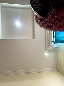 Snapshot of Ivelleee_ chatting on November 28, 2025, 9:26 pm Ivelleee online show from November 28, 2025, 9:26 pm