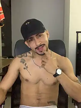 Snapshot of NicolasChest_xxx chatting on July 1, 2026, 1:28 am NicolasChest xxx online show from July 1, 2026, 1:28 am