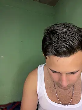 Snapshot of Mr_brian03 chatting on February 27, 2026, 5:07 am Mr brian03 online show from February 27, 2026, 5:07 am