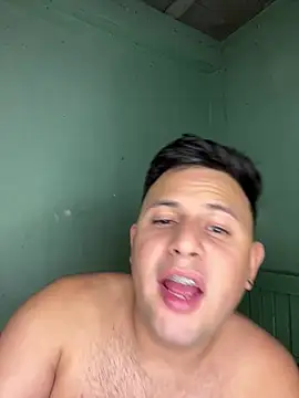 Snapshot of Mr_brian03 chatting on February 6, 2026, 4:52 am Mr brian03 online show from February 6, 2026, 4:52 am