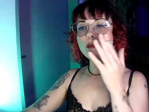 Snapshot of Acid_Girl_Ofc chatting on October 28, 2025, 4:24 am Acid Girl Ofc online show from October 28, 2025, 4:24 am