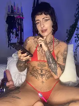littleinkedblaise666 online show from June 17, 2026, 8:30 pm