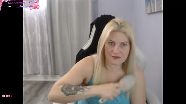 BellaStar84 online show from September 18, 2025, 12:30 pm