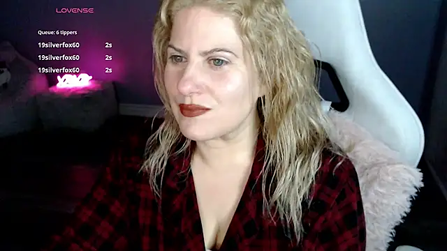 Snapshot of BellaStar84 chatting on January 8, 2026, 12:22 pm BellaStar84 online show from January 8, 2026, 12:22 pm