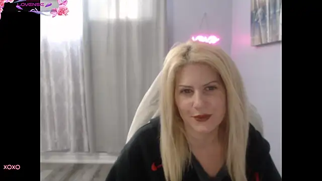 BellaStar84 online show from September 15, 2025, 12:27 pm