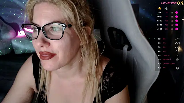 Snapshot of BellaStar84 chatting on January 16, 2026, 12:09 pm BellaStar84 online show from January 16, 2026, 12:09 pm