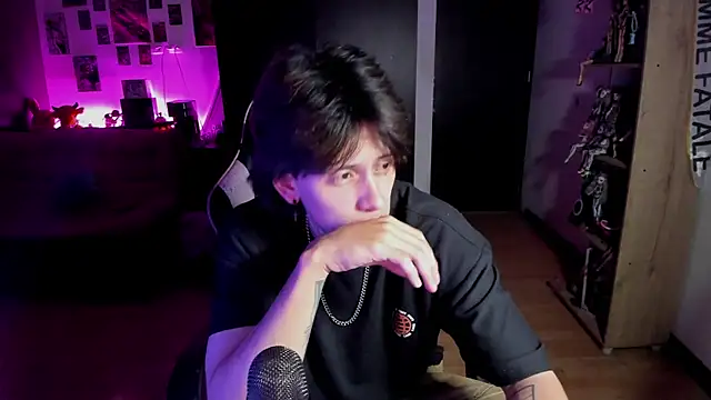 xIce Boy online show from June 1, 2026, 12:22 am