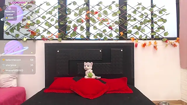 Snapshot of madison__rey chatting on March 13, 2025, 5:07 pm madison rey online show from March 13, 2025, 5:07 pm