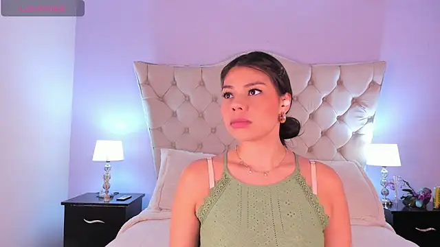 Snapshot of CarolineNasty chatting on September 8, 2025, 7:46 pm CarolineNasty online show from September 8, 2025, 7:46 pm