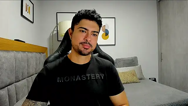 Snapshot of Dante_Storm chatting on October 22, 2025, 4:39 pm Dante Storm online show from October 22, 2025, 4:39 pm