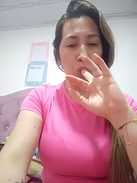 Snapshot of melany-92xxx chatting on June 8, 2026, 7:31 am melany-92xxx online show from June 8, 2026, 7:31 am