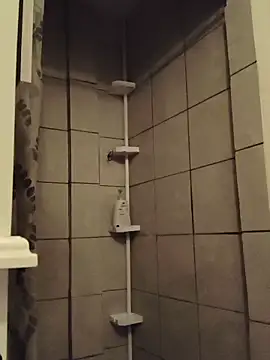 Foxdaguy online show from April 24, 2026, 4:03 am