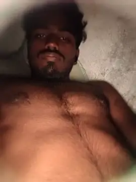 Snapshot of PolarFriend0 chatting on April 5, 2026, 6:36 pm PolarFriend0 online show from April 5, 2026, 6:36 pm