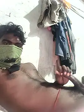 Snapshot of PolarFriend0 chatting on April 7, 2026, 6:48 am PolarFriend0 online show from April 7, 2026, 6:48 am