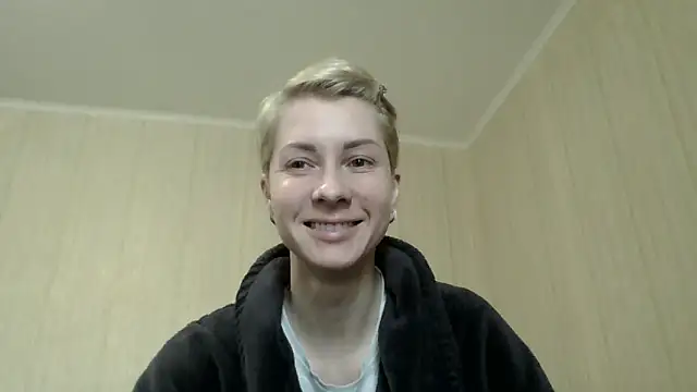 Snapshot of _Black-Panther_ chatting on May 17, 2026, 8:03 am Black-Panther online show from May 17, 2026, 8:03 am