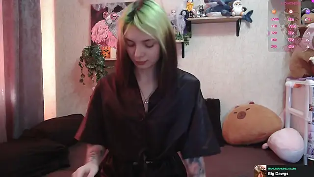 mavis li online show from October 19, 2025, 3:20 am