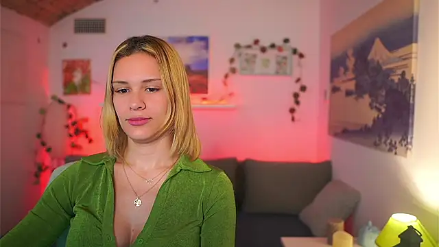 Snapshot of Aria_Blonde chatting on March 22, 2025, 2:14 pm Aria Blonde online show from March 22, 2025, 2:14 pm